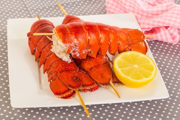 How to boil perfectly lobster tails?
